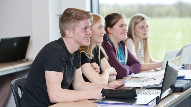 Undervisning på Lyngs Idrætsefterskole